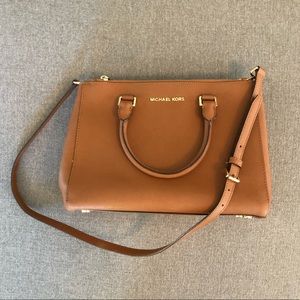 Micheal Kors Medium Satchel - Saffiano Leather